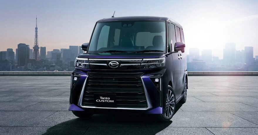 タントのテールランプカバーが破損した時の値段相場と交換の注意点